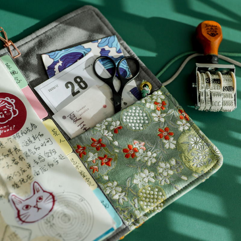 Mooi notitieboekje voor meisje - Notebook Dotted A5 recensie en prijs